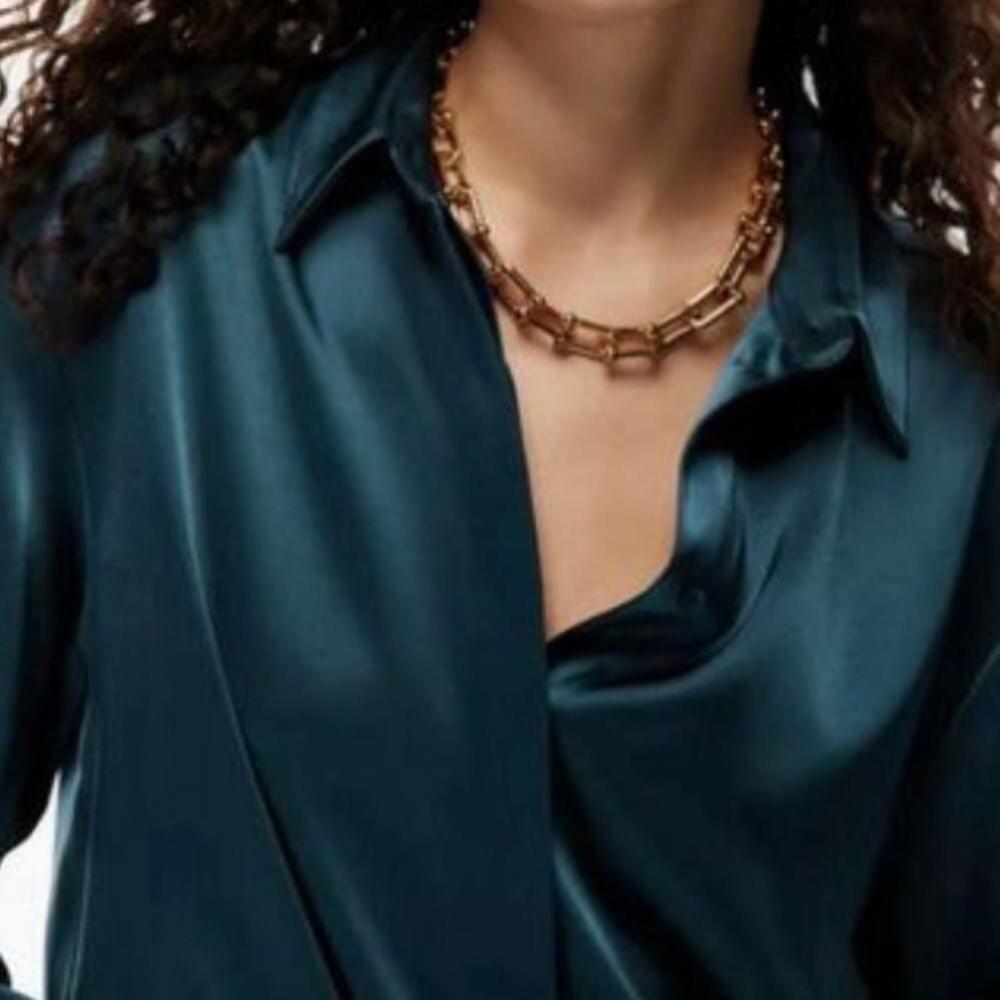 SOLD Aritzia Babaton Sable Herbage Green Satin Long Sleeve Button-down Shirt S - Picture 2 of 15